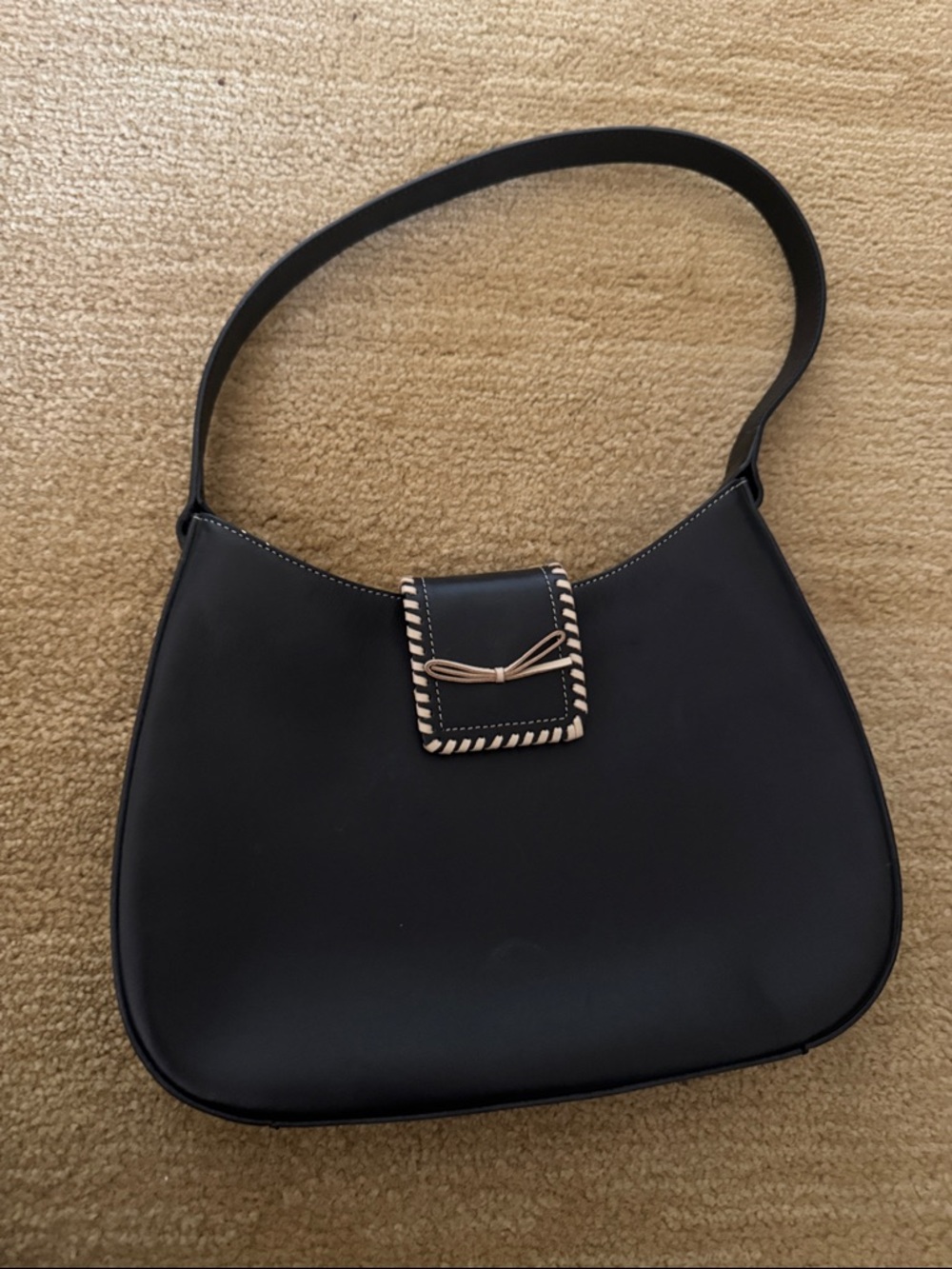 ANN TAYLOR LOFT Elegant Black Shoulder Bag with Contrast Trim